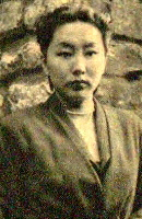 un portrait de ASABUKI Tomiko